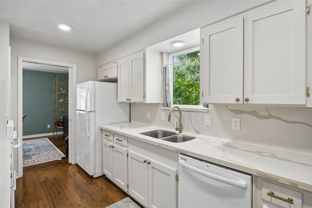 2564 Saint Francis Avenue, Dallas, TX 75228