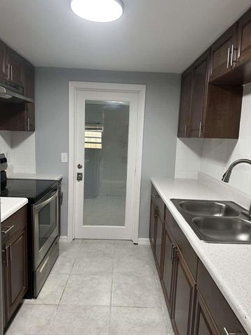 3607 E LAMBRIGHT STREET, Tampa, FL 33610