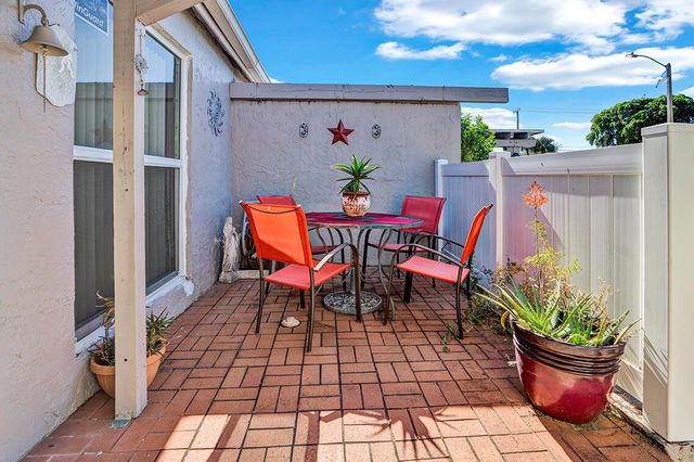 6722 Moonlit Drive, Delray Beach, FL 33446