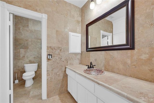 1111 Yucca Avenue, Mcallen, TX 78504