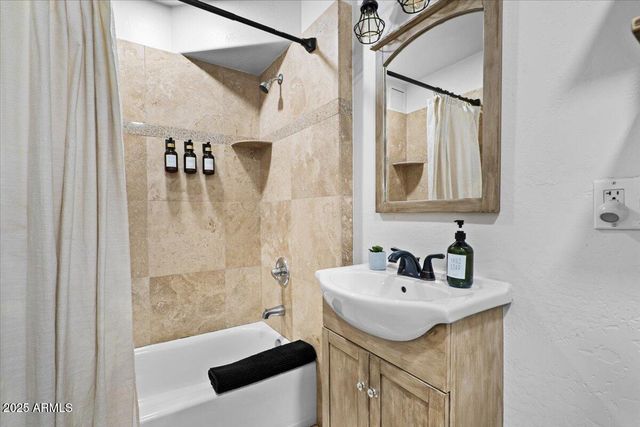 2305 Roadrunner Road, Sedona, AZ 86336