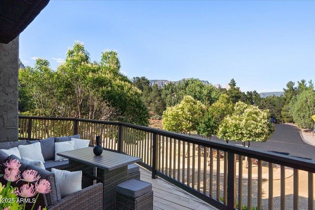 2305 Roadrunner Road, Sedona, AZ 86336