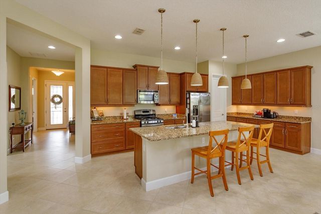 1634 VICTORIA GARDENS DRIVE, Deland, FL 32724