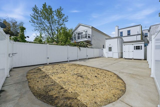 138 LEXINGTON AVE, Bayonne, NJ 07002