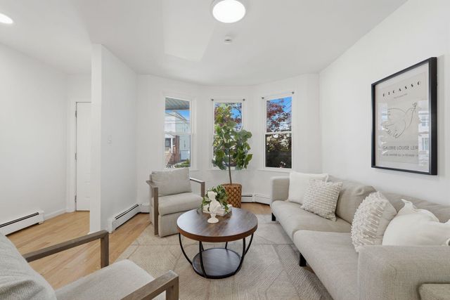 138 LEXINGTON AVE, Bayonne, NJ 07002