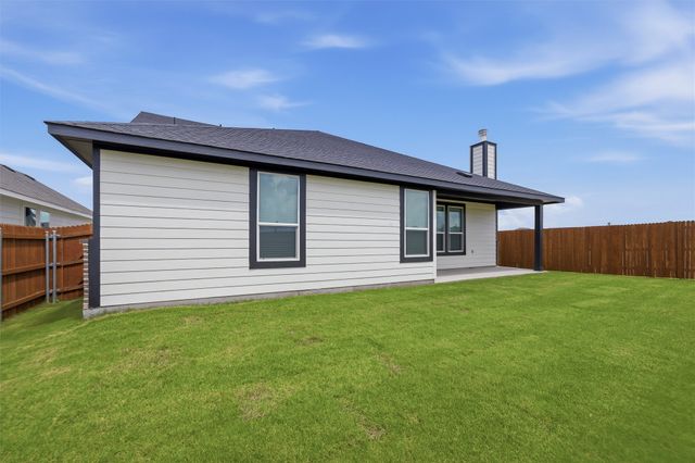 1325 Frio Drive, Springtown, TX 76082