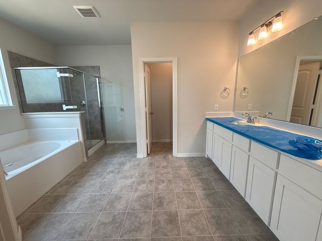 1325 Frio Drive, Springtown, TX 76082