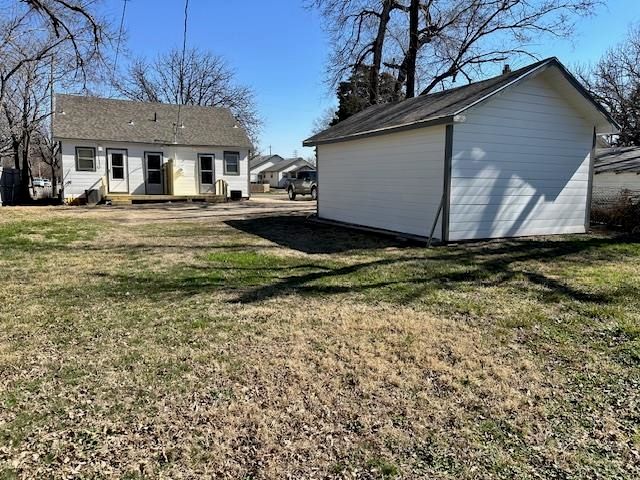 505 S Meridian Ave, Wichita, KS 67213