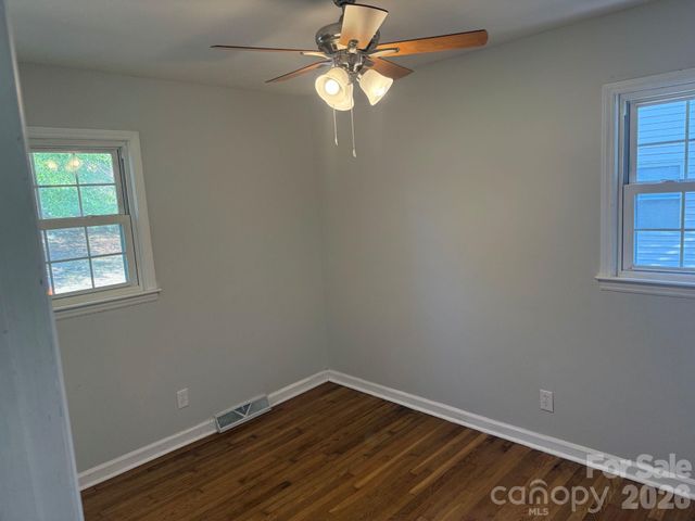 917 Canterbury Court, Gastonia, NC 28052