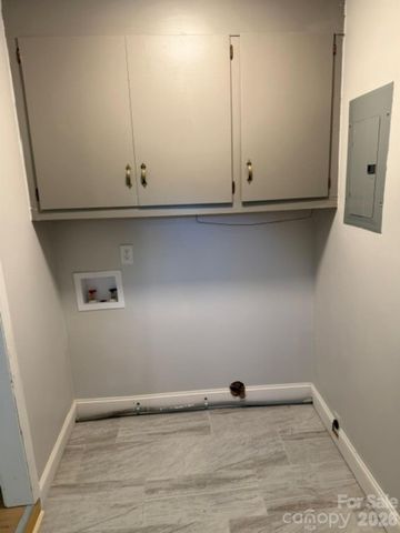 917 Canterbury Court, Gastonia, NC 28052