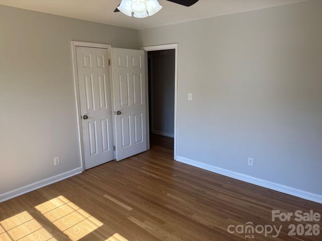 917 Canterbury Court, Gastonia, NC 28052