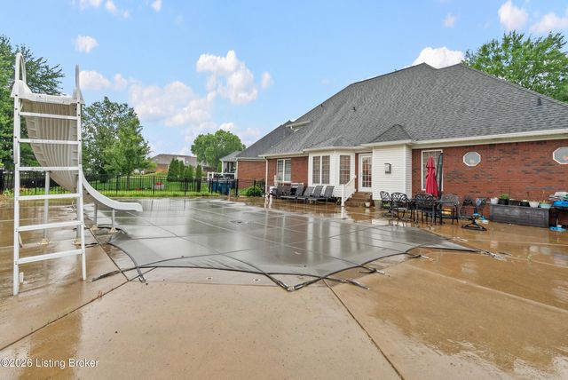 10711 Marceitta Ct, Louisville, KY 40291