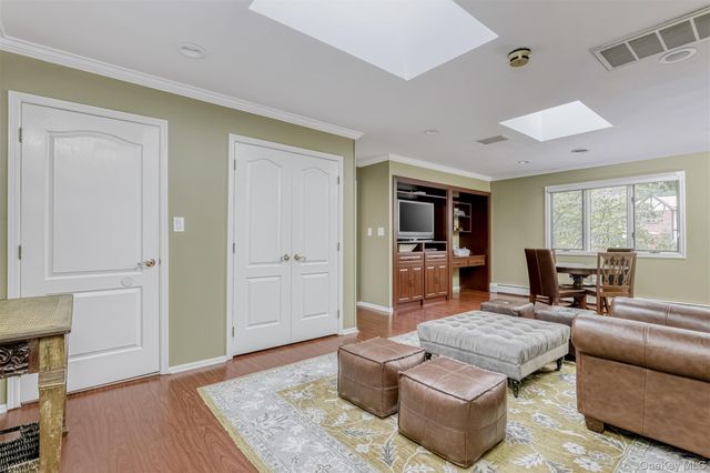 11 White Birch Court, New City, NY 10956