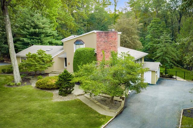 11 White Birch Court, New City, NY 10956