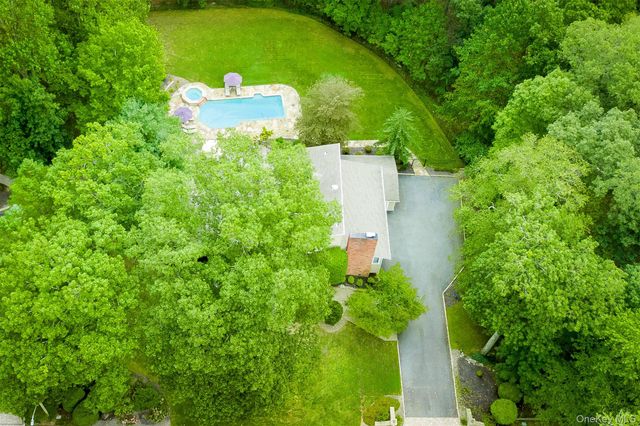 11 White Birch Court, New City, NY 10956