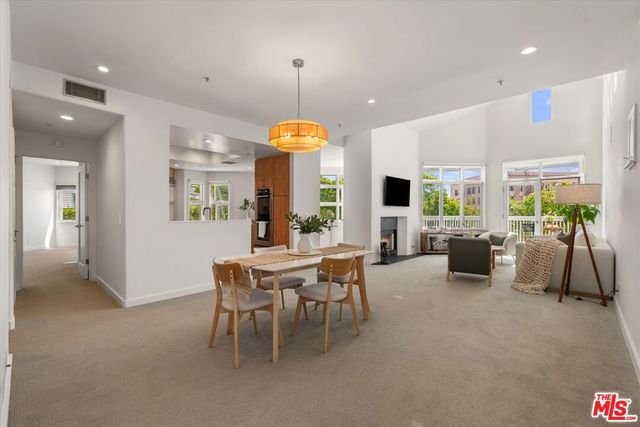 3002 3rd Street 304, Santa Monica, CA 90405