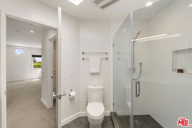 3002 3rd Street 304, Santa Monica, CA 90405