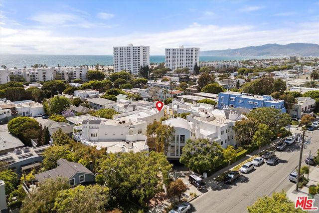 3002 3rd Street 304, Santa Monica, CA 90405