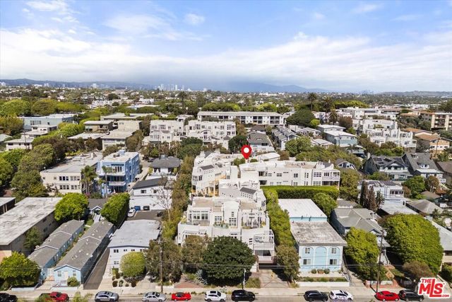 3002 3rd Street 304, Santa Monica, CA 90405