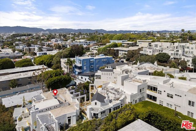 3002 3rd Street 304, Santa Monica, CA 90405