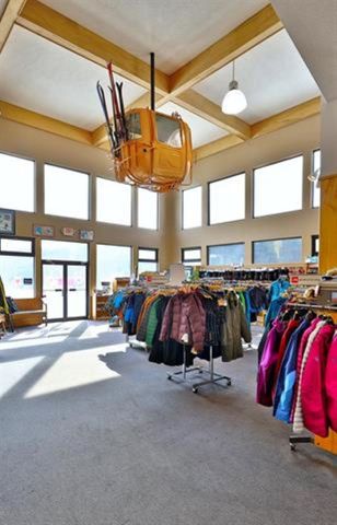 3429 US Route 4, Killington, VT 05751