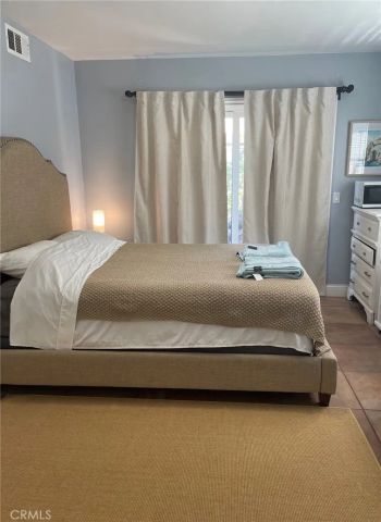 2367 Elden, Costa Mesa, CA 92627