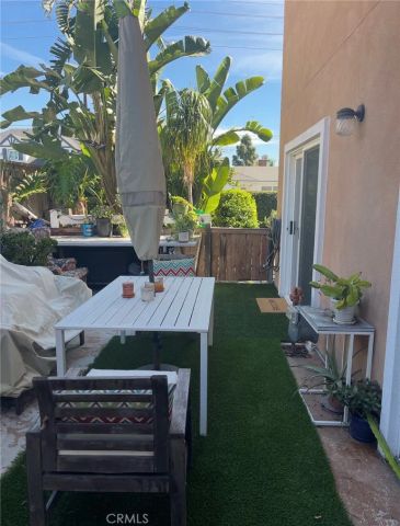 2367 Elden, Costa Mesa, CA 92627