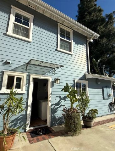 2367 Elden, Costa Mesa, CA 92627