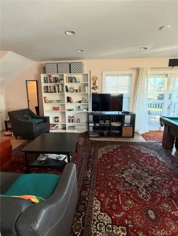 2367 Elden, Costa Mesa, CA 92627