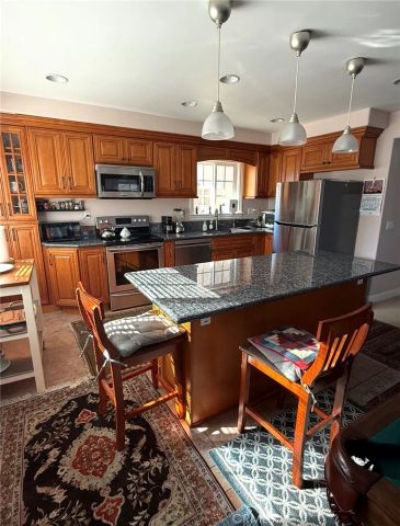 2367 Elden, Costa Mesa, CA 92627