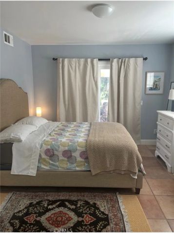 2367 Elden, Costa Mesa, CA 92627