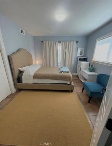 2367 Elden, Costa Mesa, CA 92627