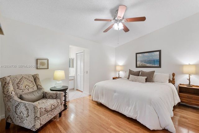 2073 Montpeliar, Weston, FL 33326