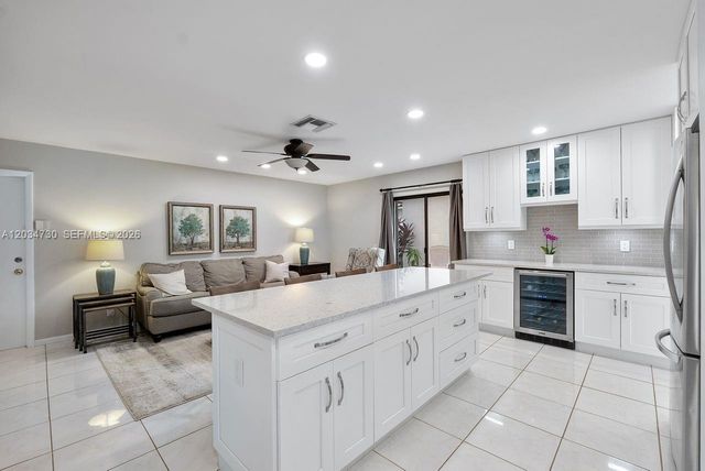 2073 Montpeliar, Weston, FL 33326