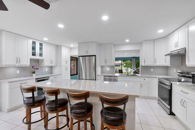 2073 Montpeliar, Weston, FL 33326