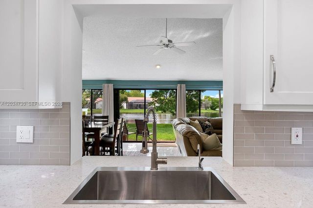 2073 Montpeliar, Weston, FL 33326