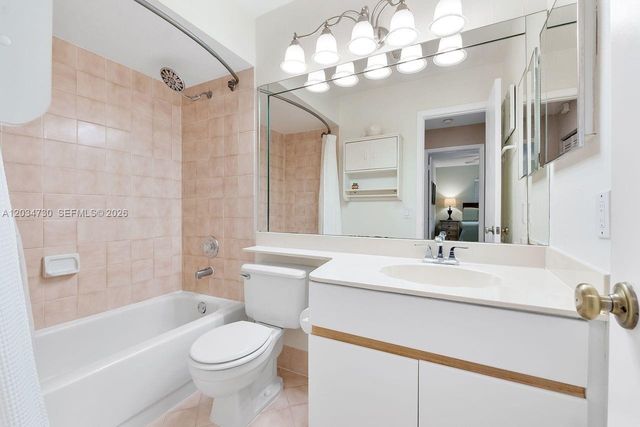 2073 Montpeliar, Weston, FL 33326