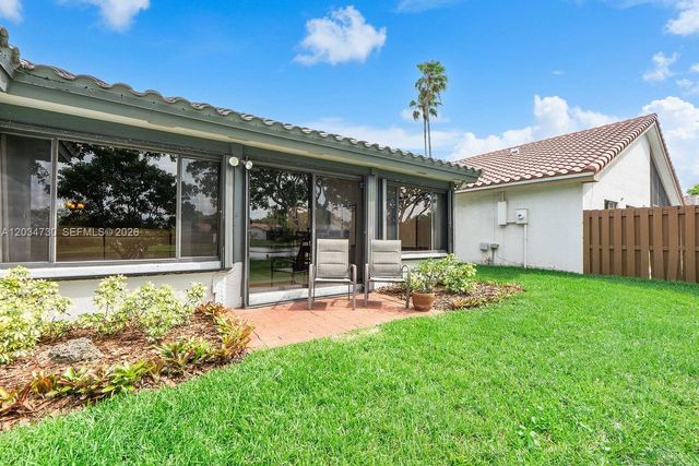 2073 Montpeliar, Weston, FL 33326