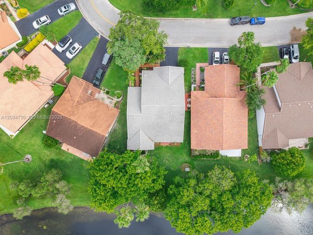 2073 Montpeliar, Weston, FL 33326