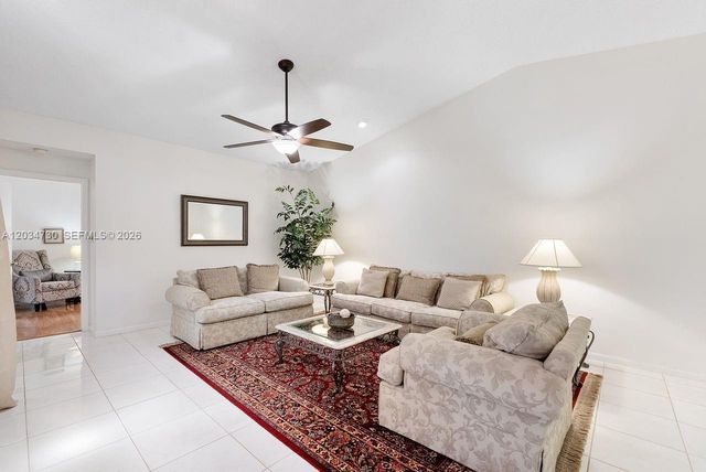 2073 Montpeliar, Weston, FL 33326
