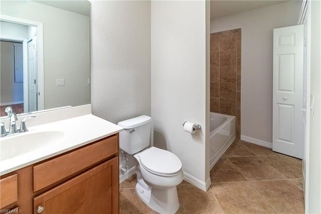 9815 Giaveno CT 1234, Naples, FL 34113
