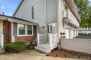 213 DARTMOUTH Court D, Bloomingdale, IL 60108