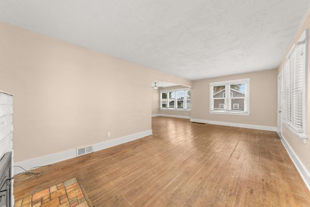 104 N Farr Rd, Spokane Valley, WA 99206