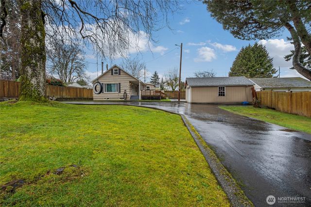 1008 -1008B S Huson Street, Tacoma, WA 98405