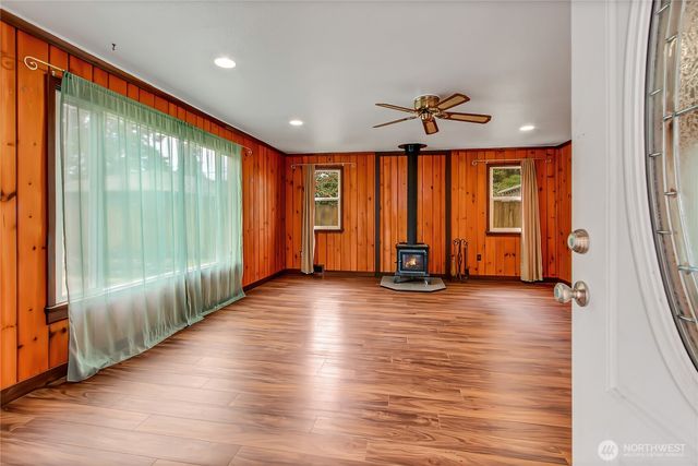 1008 -1008B S Huson Street, Tacoma, WA 98405