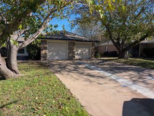 6709 Ridgecrest Court, Fort Worth, TX 76133