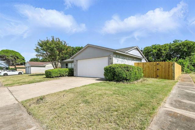 3800 Arnold Drive, Fort Worth, TX 76140