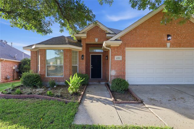 10709 Nantucket Drive, Rowlett, TX 75089