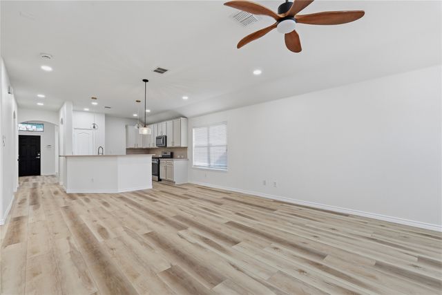 10709 Nantucket Drive, Rowlett, TX 75089