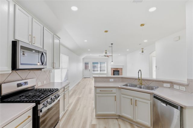 10709 Nantucket Drive, Rowlett, TX 75089